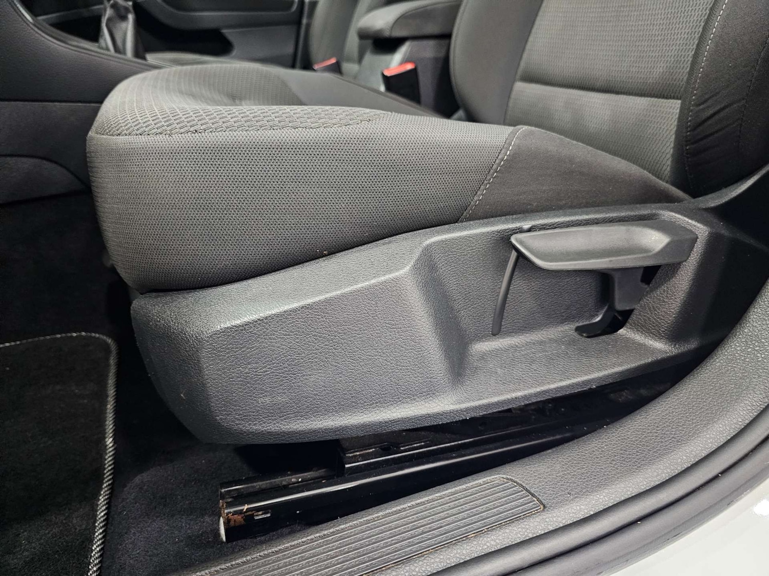 Used Volkswagen Golf 2016 for sale - 76972377: Photo 90