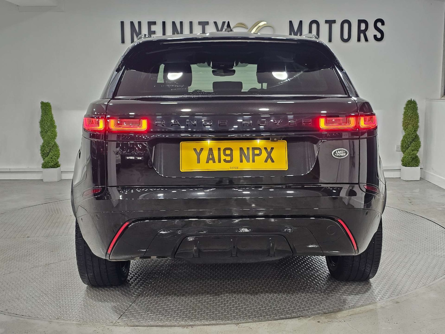 Used Land Rover Range Rover Velar 2019 for sale - 76972375: Photo 21