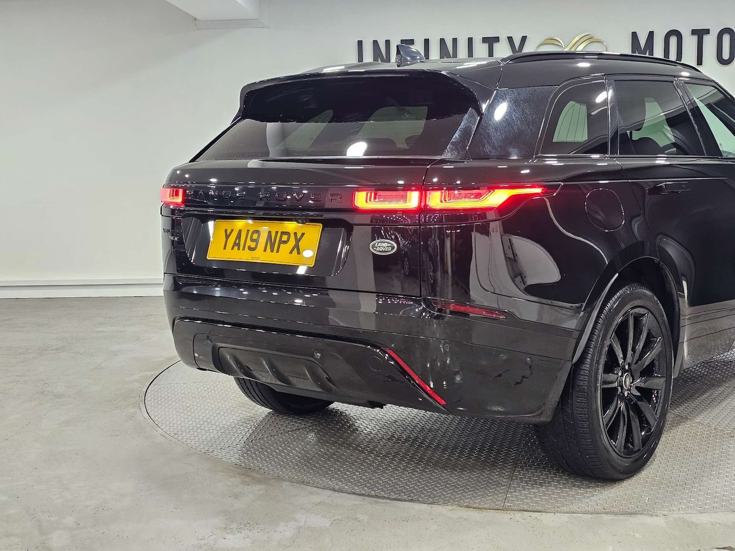 Used Land Rover Range Rover Velar 2019 for sale - 76972375: Photo 26