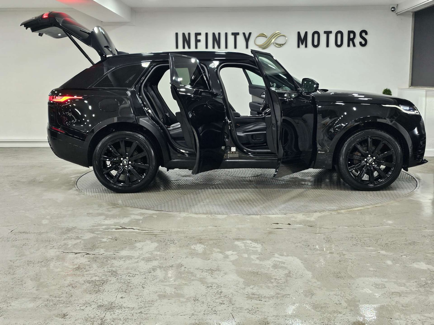 Used Land Rover Range Rover Velar 2019 for sale - 76972375: Photo 30