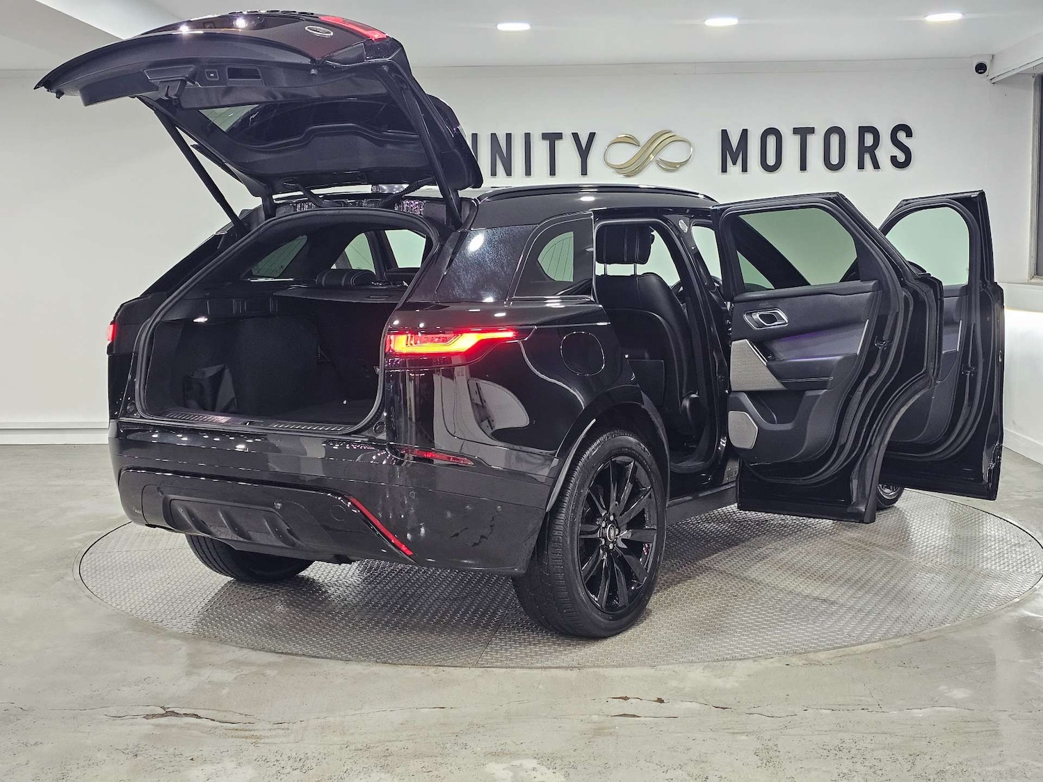 Used Land Rover Range Rover Velar 2019 for sale - 76972375: Photo 35