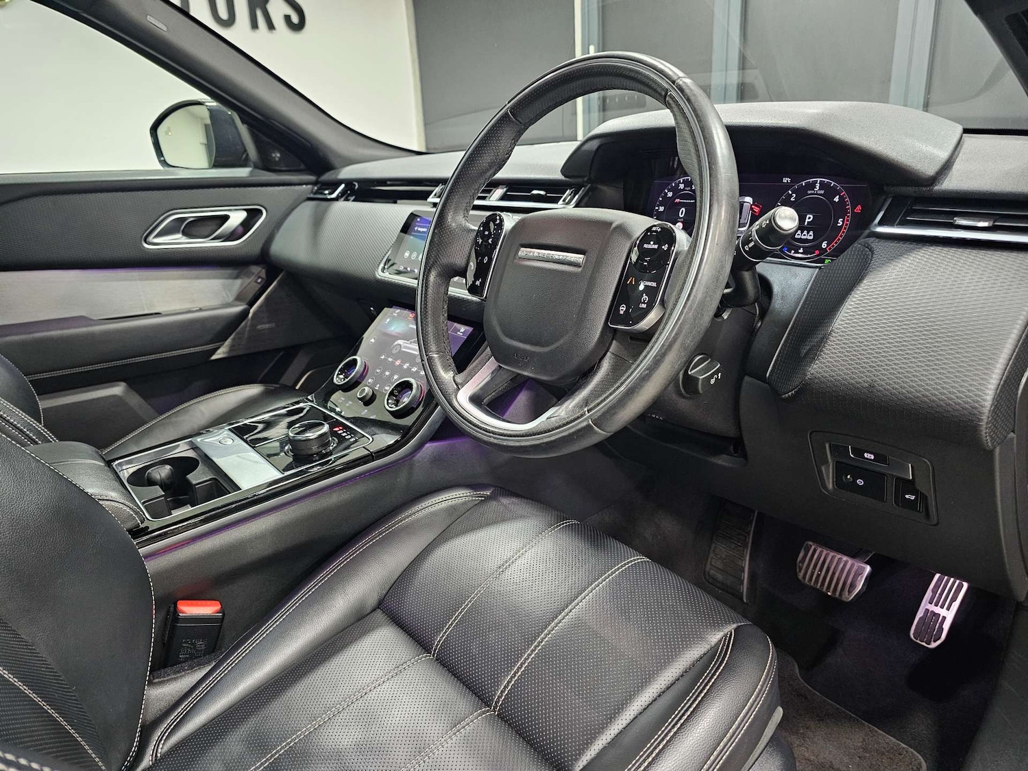 Used Land Rover Range Rover Velar 2019 for sale - 76972375: Photo 41