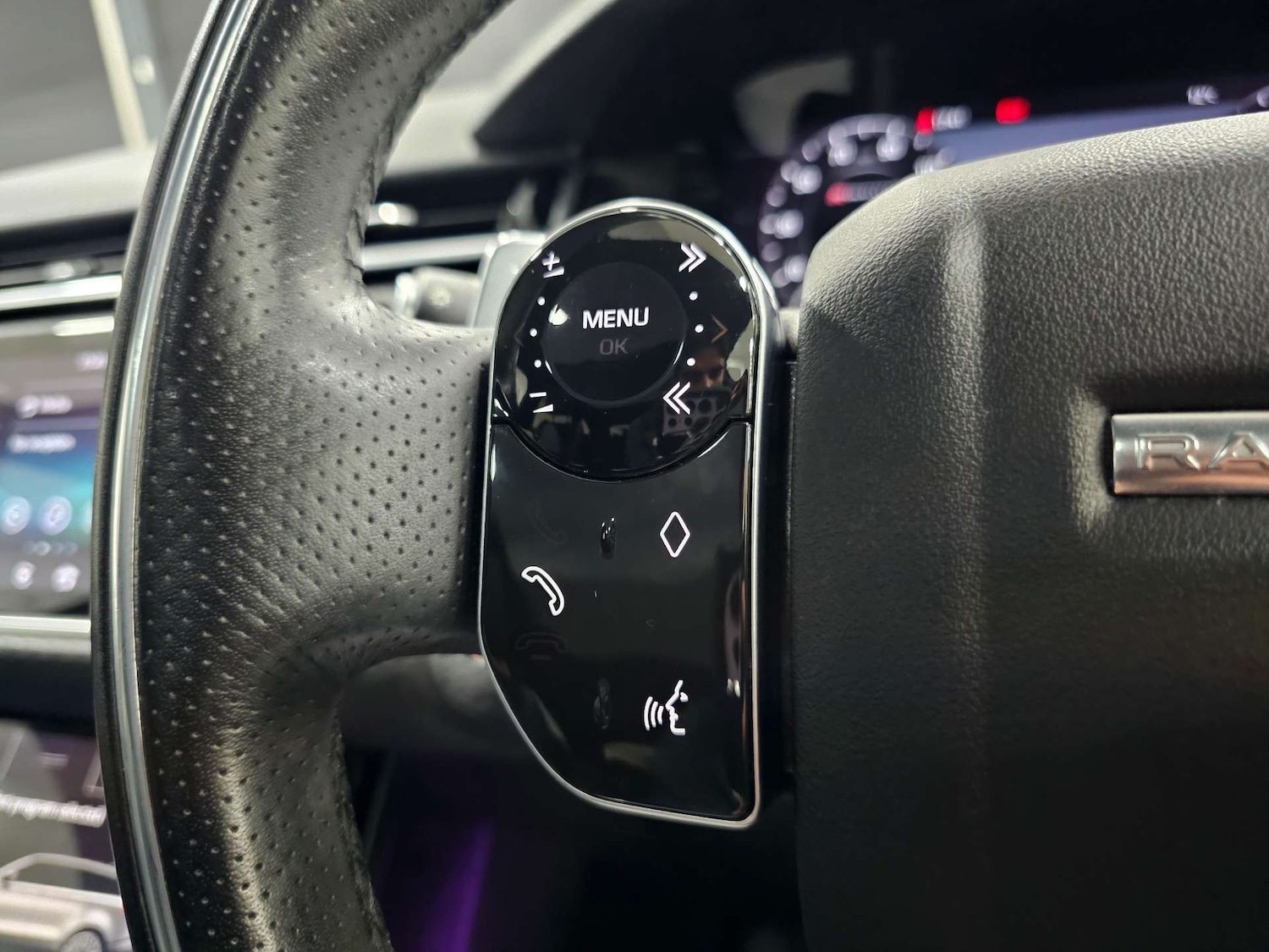 Used Land Rover Range Rover Velar 2019 for sale - 76972375: Photo 48