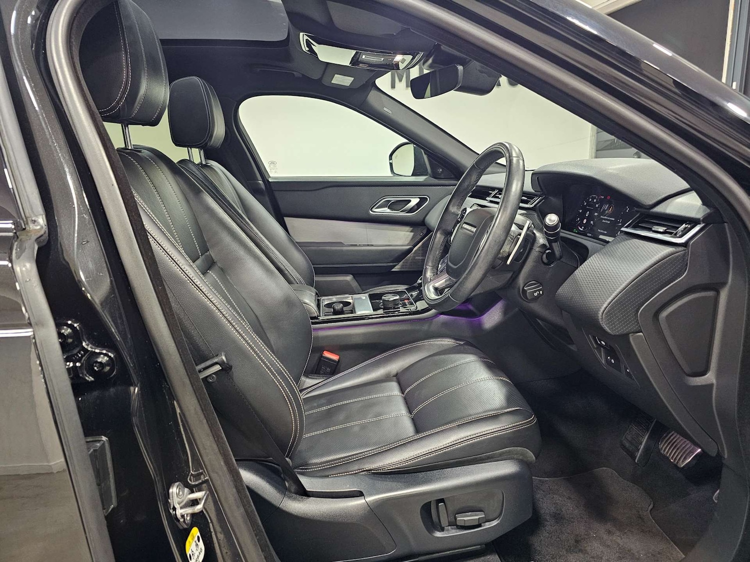 Used Land Rover Range Rover Velar 2019 for sale - 76972375: Photo 5