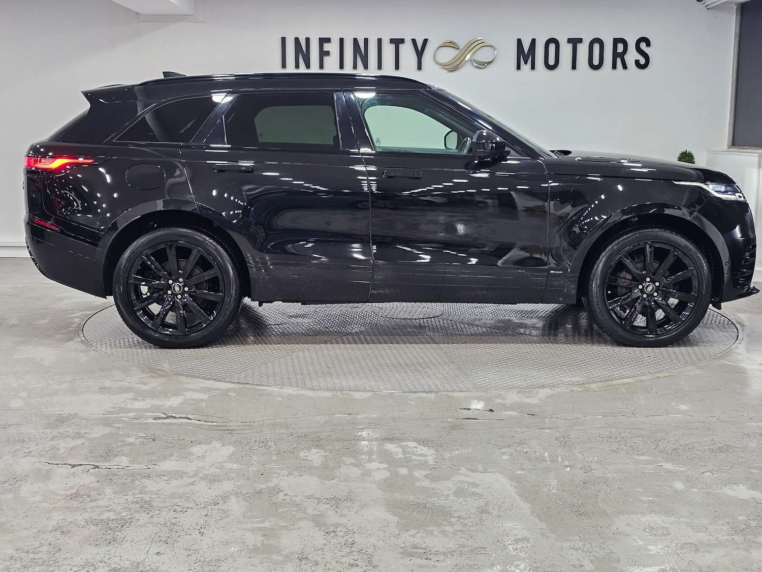 Used Land Rover Range Rover Velar 2019 for sale - 76972375: Photo 50