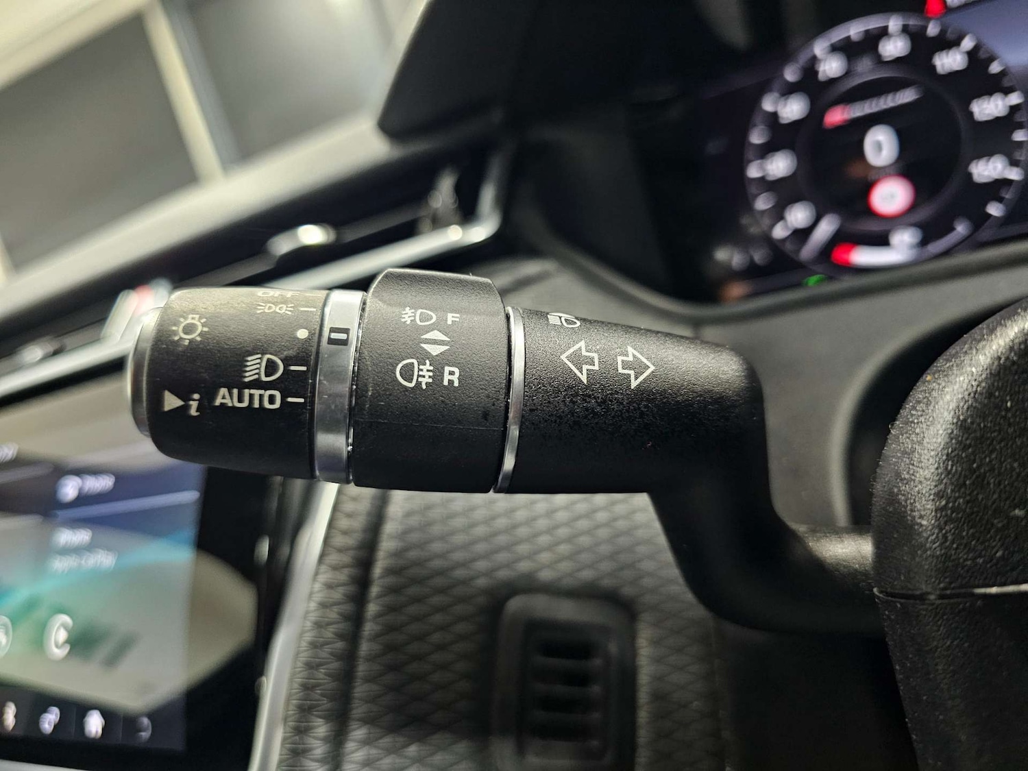 Used Land Rover Range Rover Velar 2019 for sale - 76972375: Photo 51