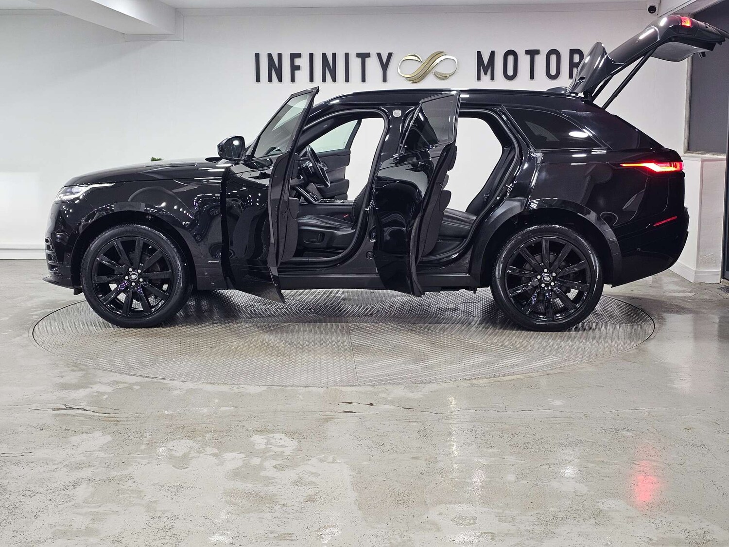 Used Land Rover Range Rover Velar 2019 for sale - 76972375: Photo 62