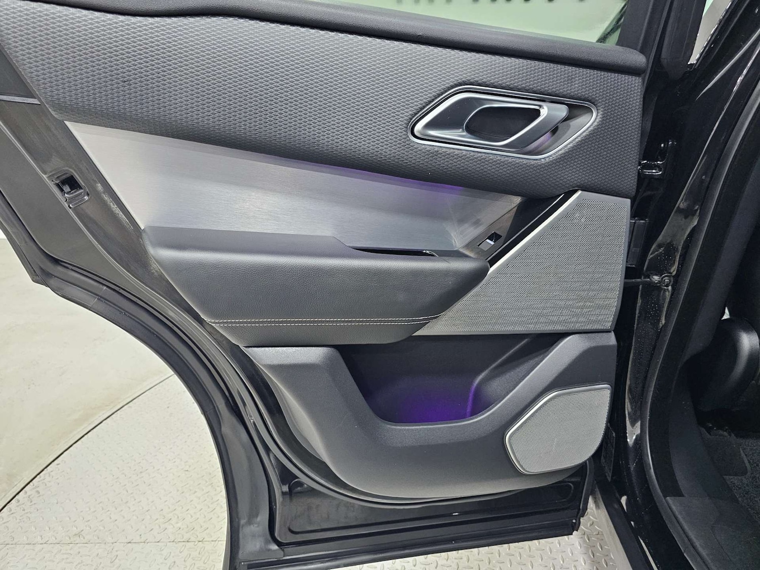 Used Land Rover Range Rover Velar 2019 for sale - 76972375: Photo 74