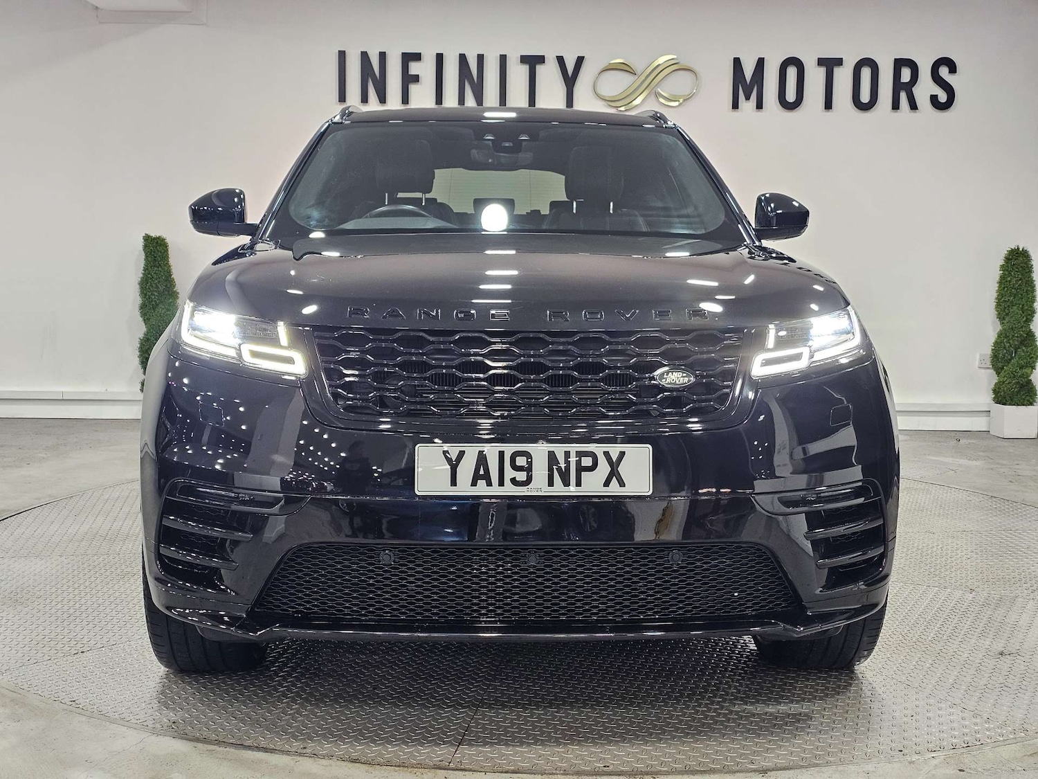 Used Land Rover Range Rover Velar 2019 for sale - 76972375: Photo 92