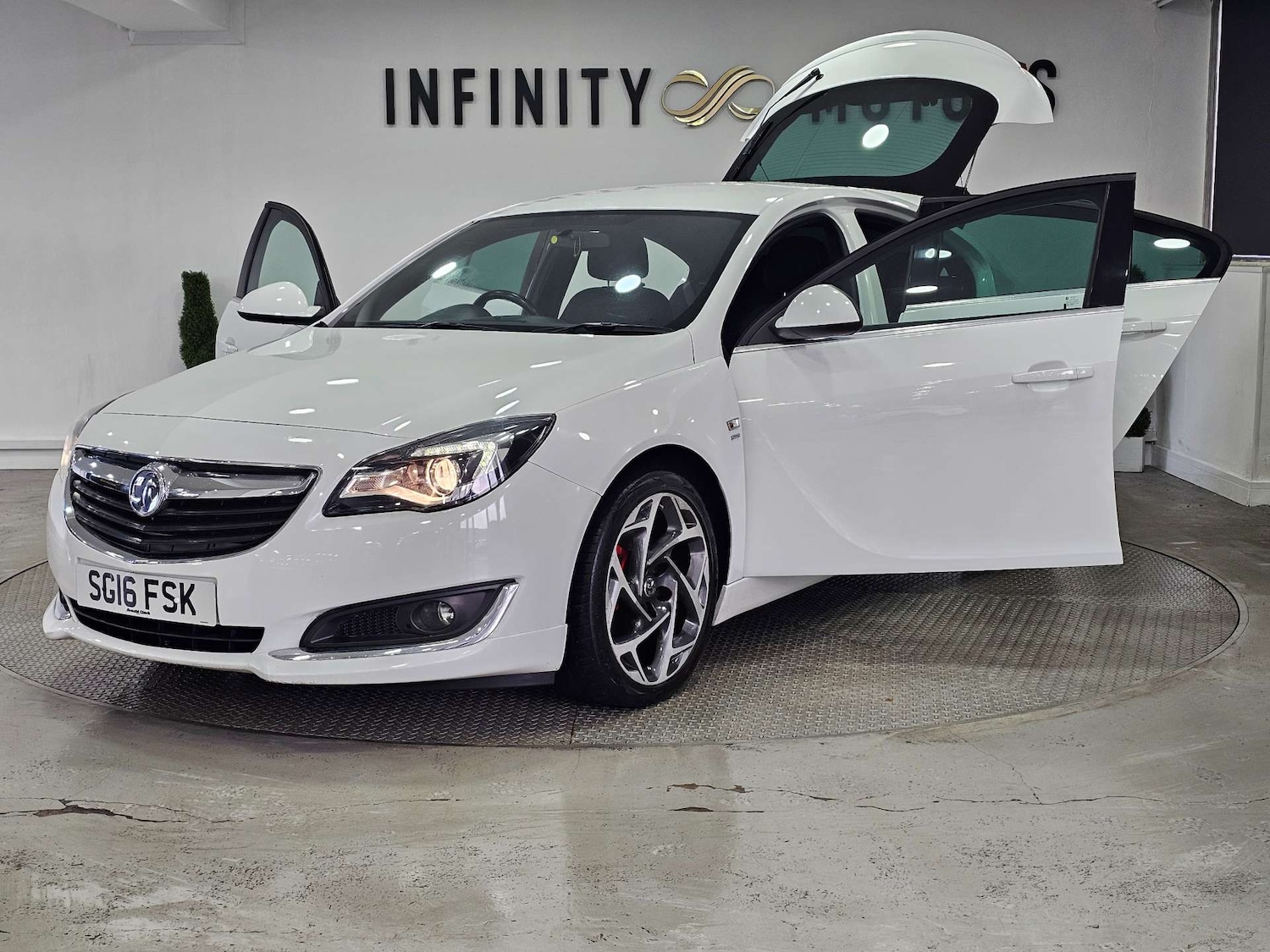 Used Vauxhall Insignia 2016 for sale - 77378408: Photo 45
