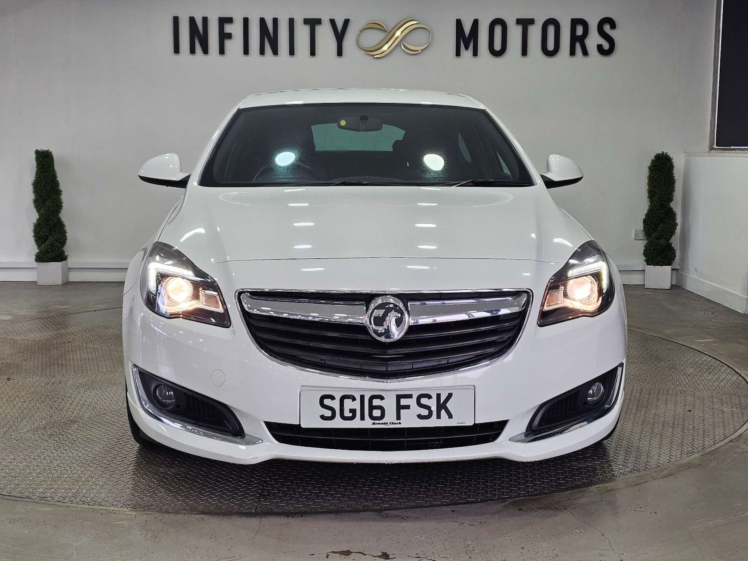 Used Vauxhall Insignia 2016 for sale - 77378408: Photo 9