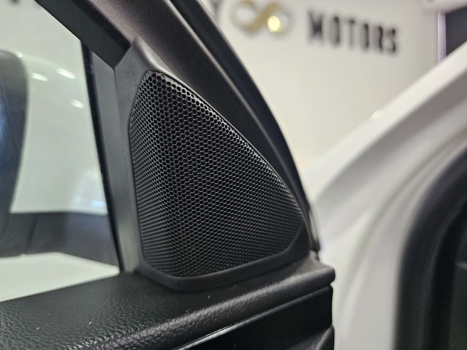 Used Vauxhall Insignia 2016 for sale - 77378408: Photo 90