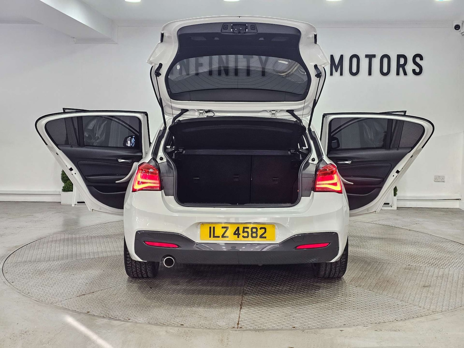 Used BMW 1 Series 2017 for sale - 77639602: Photo 46