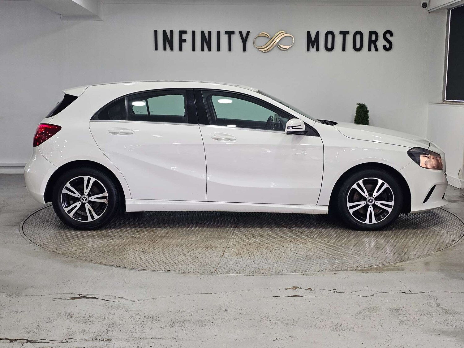 Used Mercedes-Benz A-Class 2018 for sale - 77745569: Photo 18