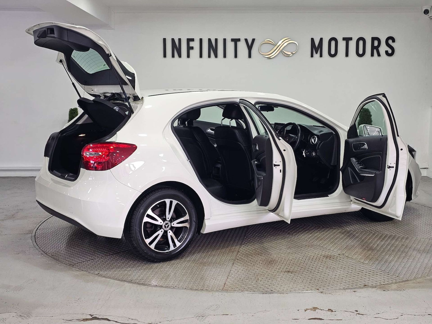 Used Mercedes-Benz A-Class 2018 for sale - 77745569: Photo 33