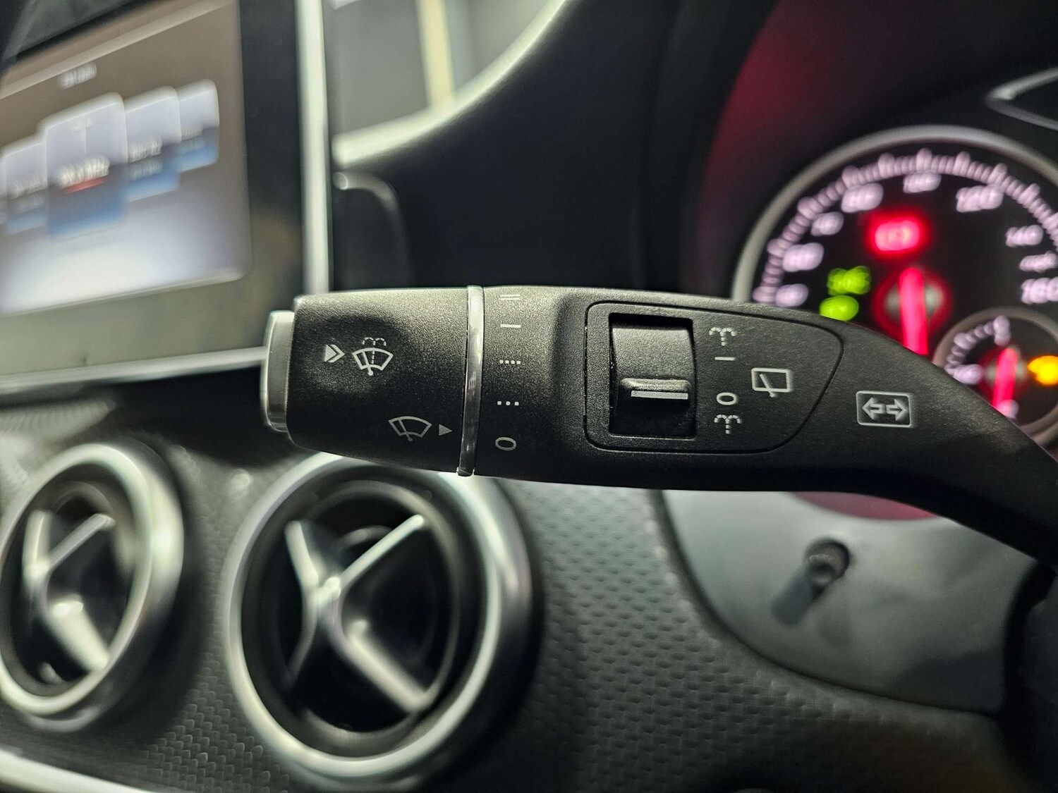 Used Mercedes-Benz A-Class 2018 for sale - 77745569: Photo 39