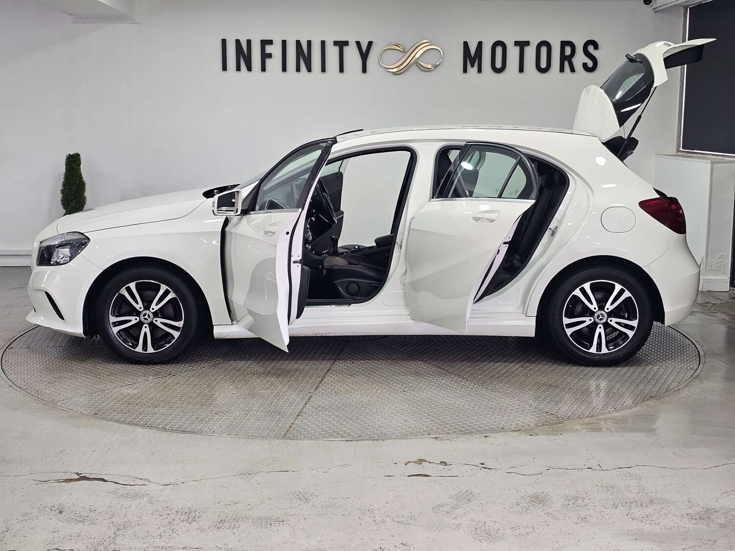 Used Mercedes-Benz A-Class 2018 for sale - 77745569: Photo 67