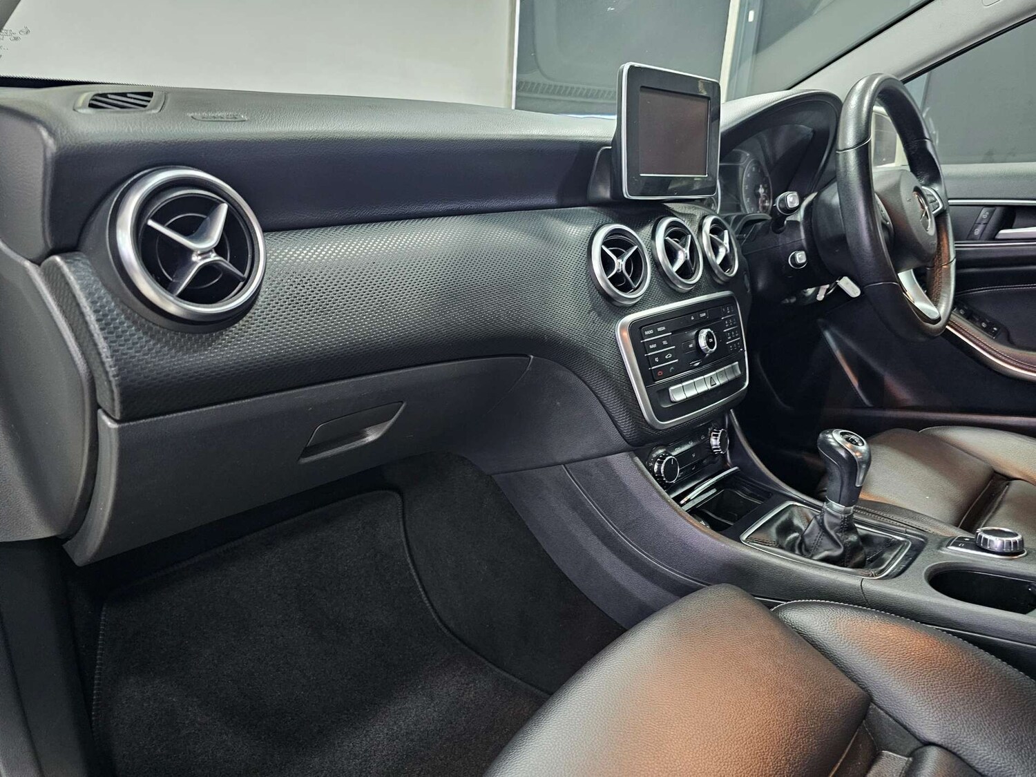 Used Mercedes-Benz A-Class 2018 for sale - 77745569: Photo 72