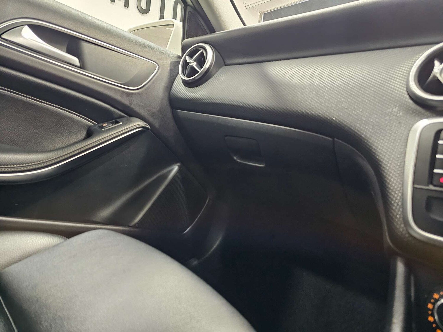 Used Mercedes-Benz A-Class 2018 for sale - 77745569: Photo 75