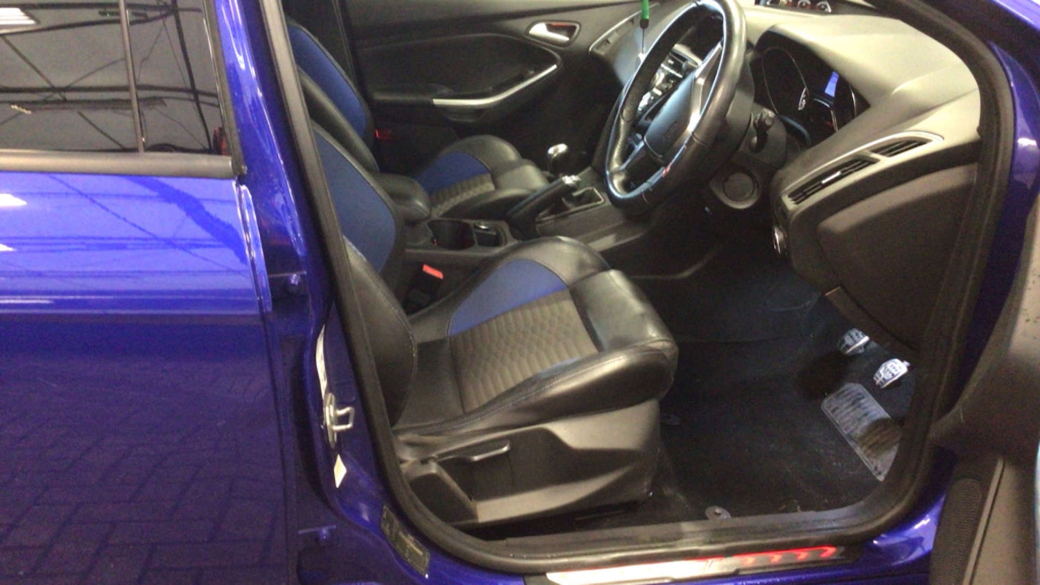 Used Ford Focus 2013 for sale - 77025195: Photo 11