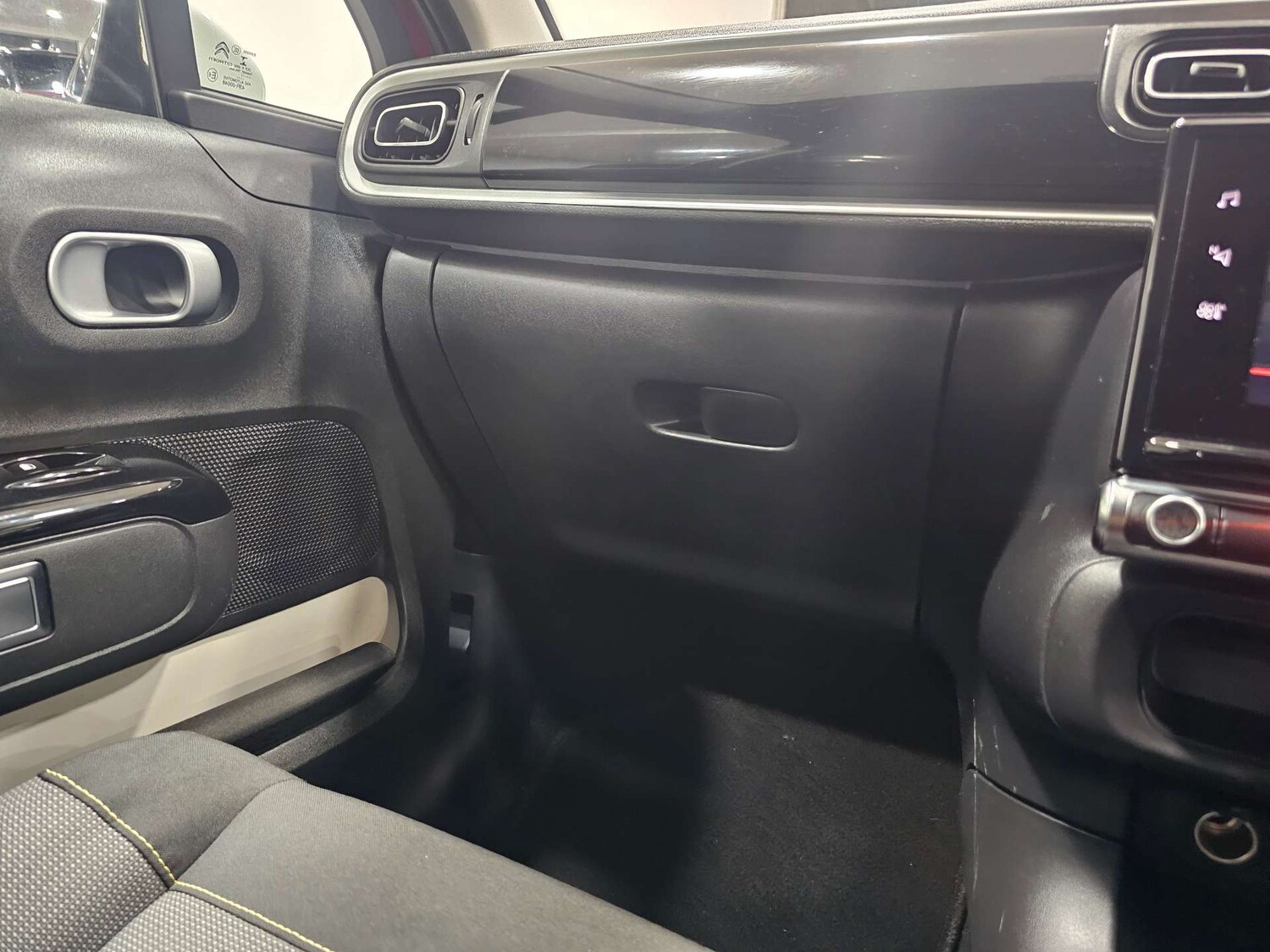 Used Citroen C3 2017 for sale - 77022332: Photo 68