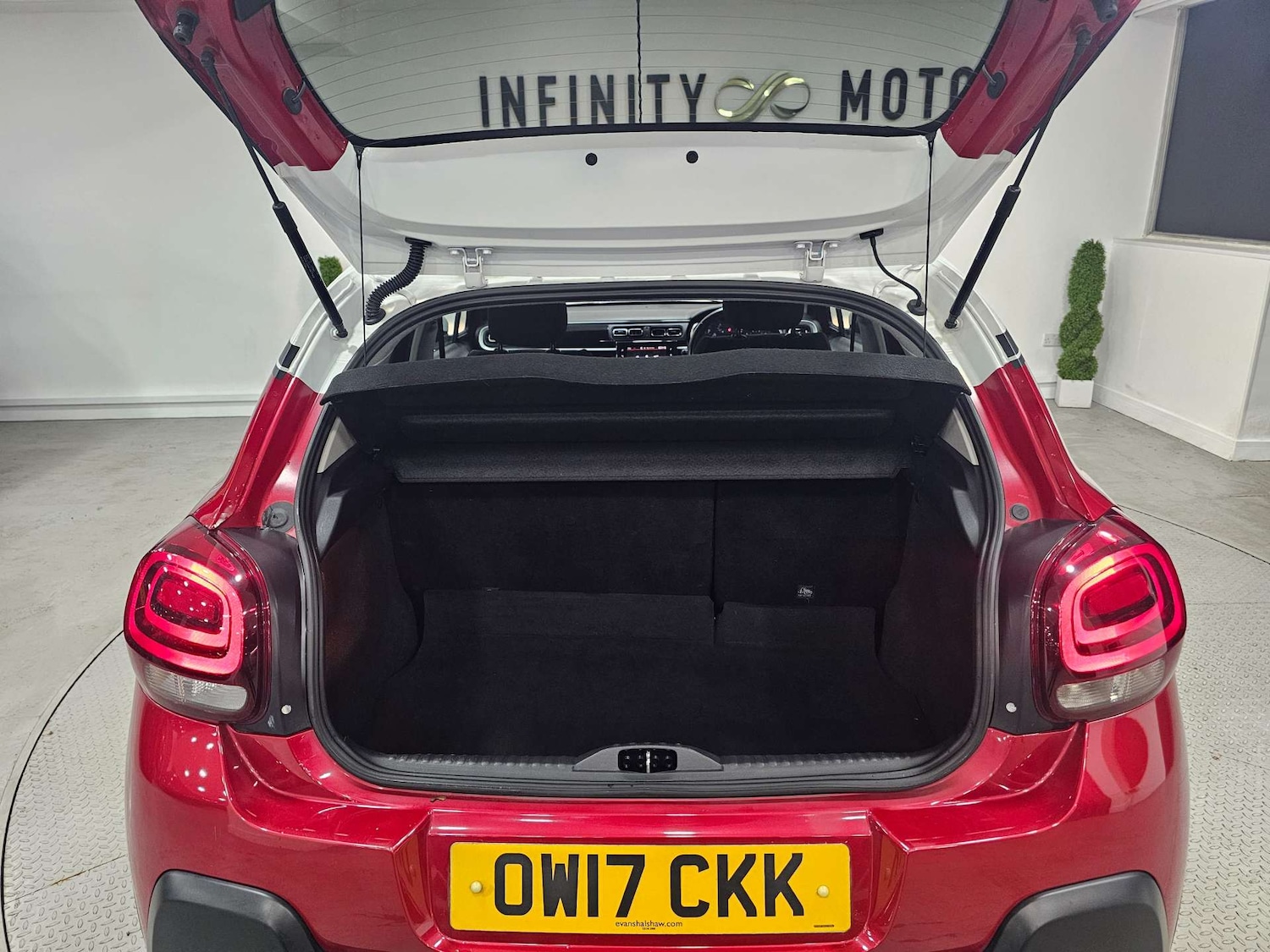 Used Citroen C3 2017 for sale - 77022332: Photo 78