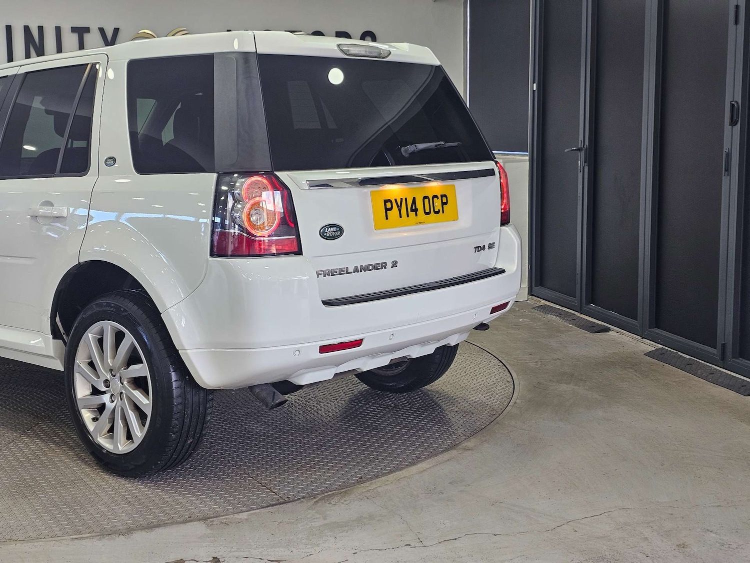 Used Land Rover Freelander 2014 for sale - 76972373: Photo 26