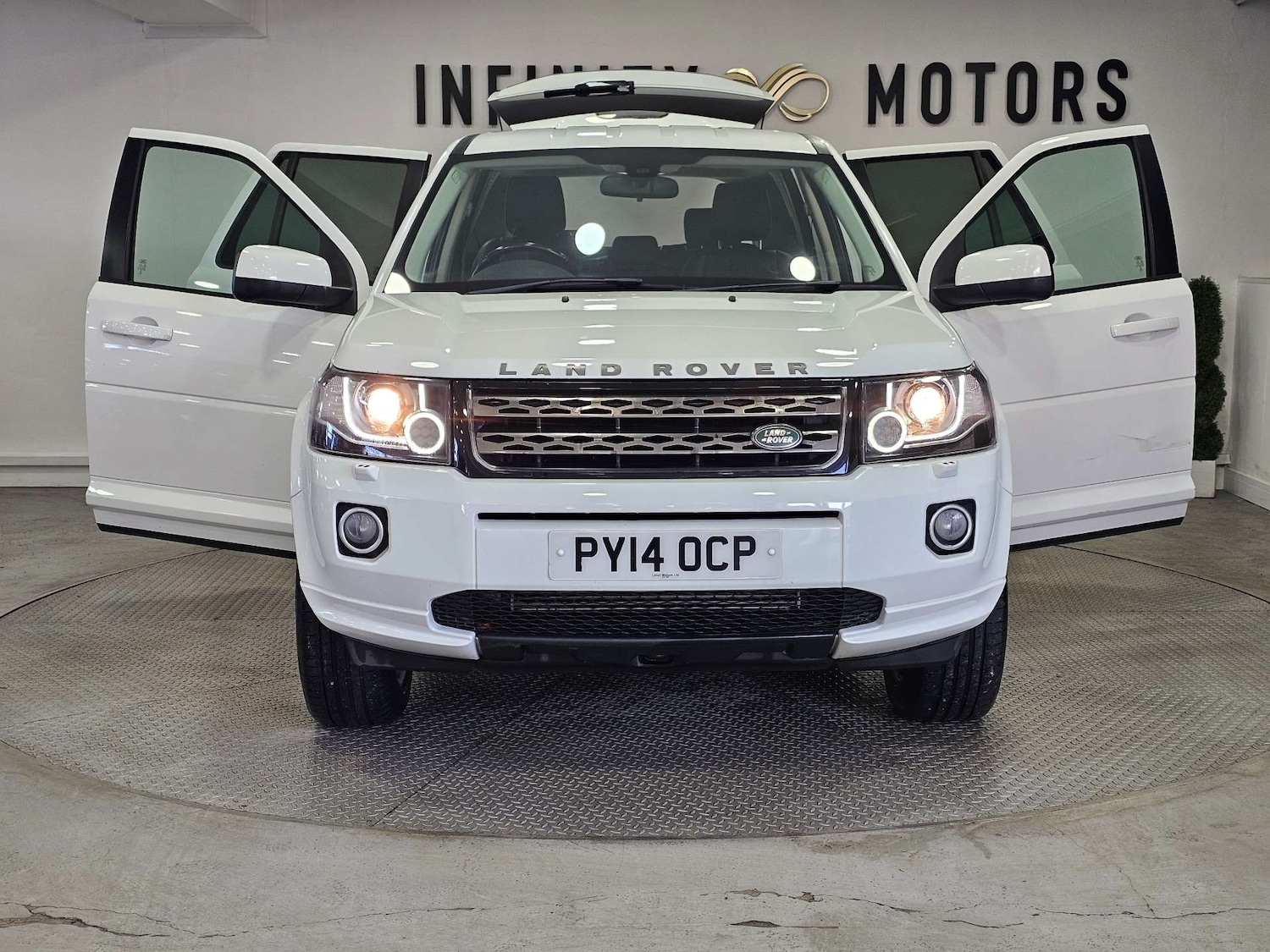 Used Land Rover Freelander 2014 for sale - 76972373: Photo 42