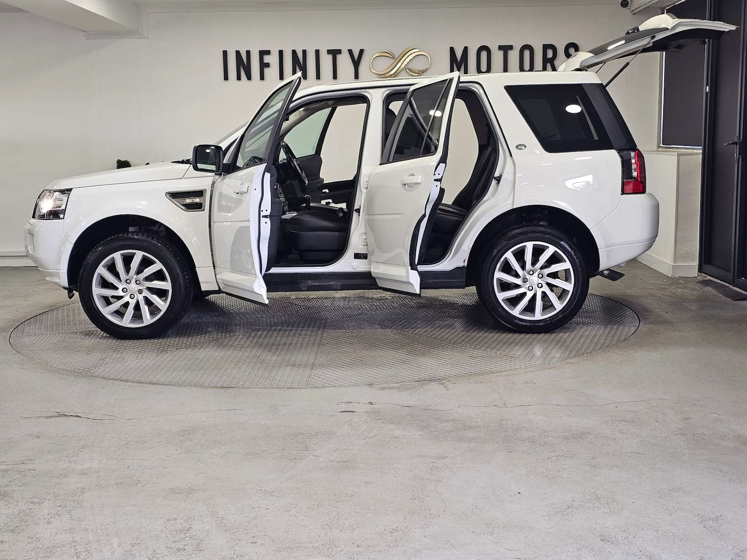 Used Land Rover Freelander 2014 for sale - 76972373: Photo 44