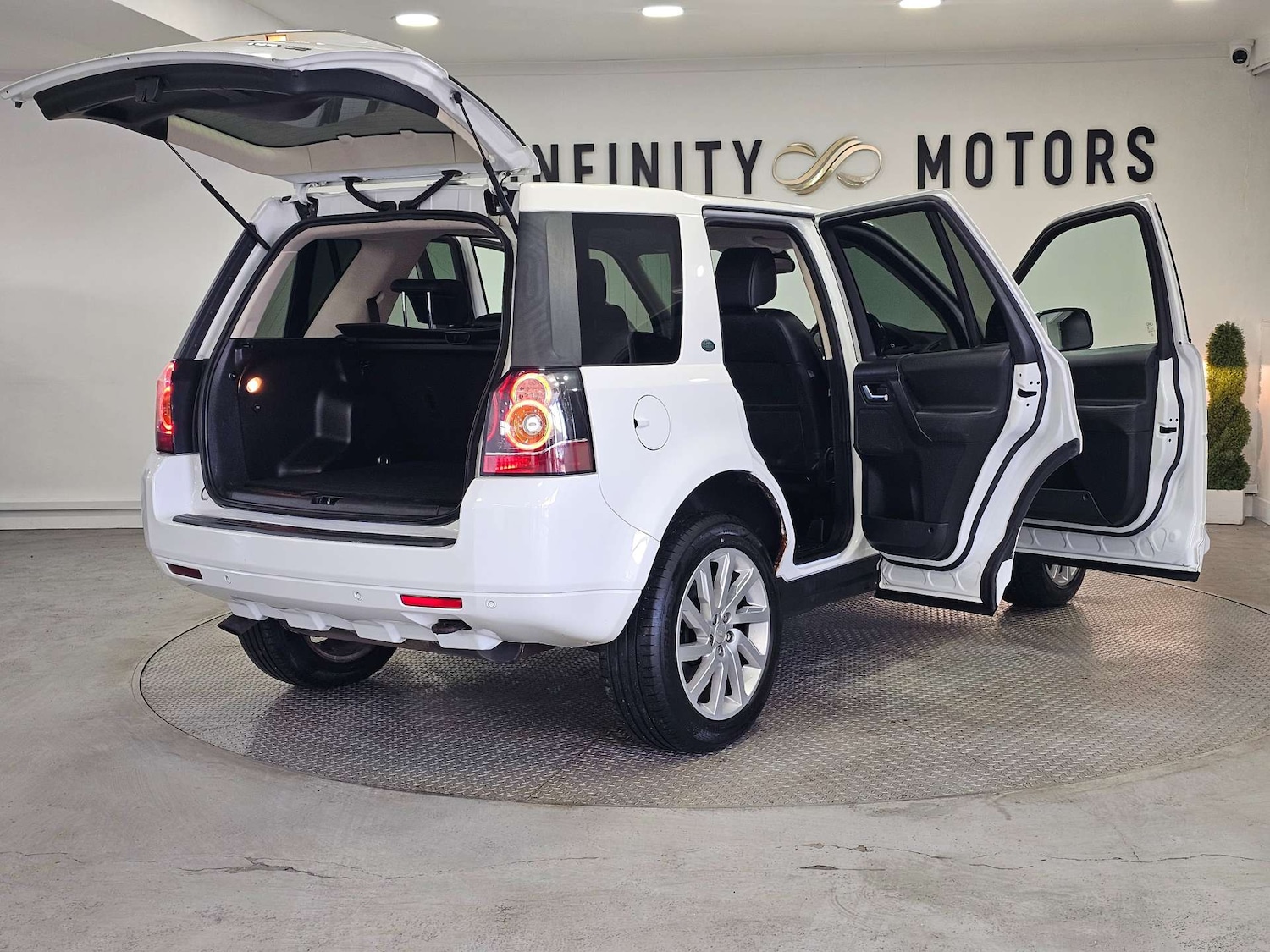 Used Land Rover Freelander 2014 for sale - 76972373: Photo 47