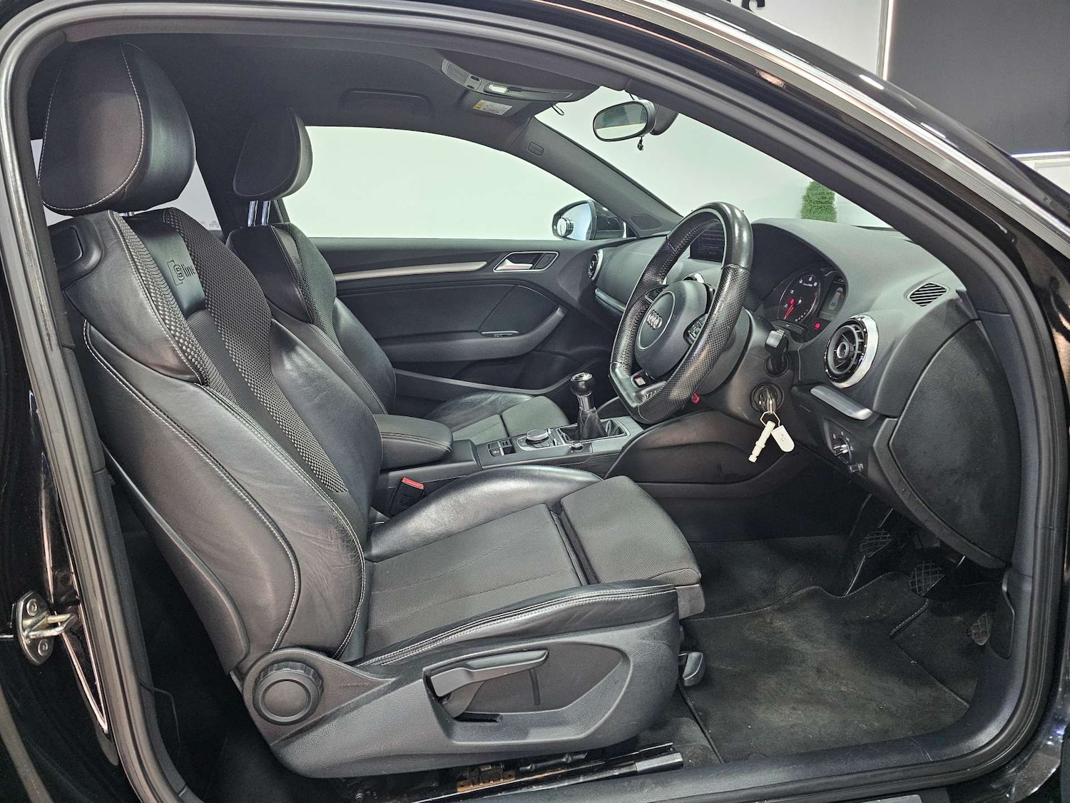 Used Audi A3 2014 for sale - 76972459: Photo 2