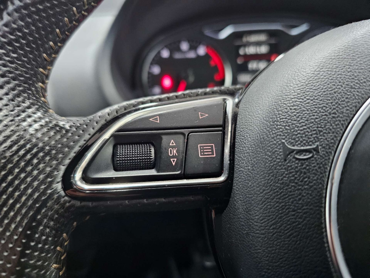 Used Audi A3 2014 for sale - 76972459: Photo 33