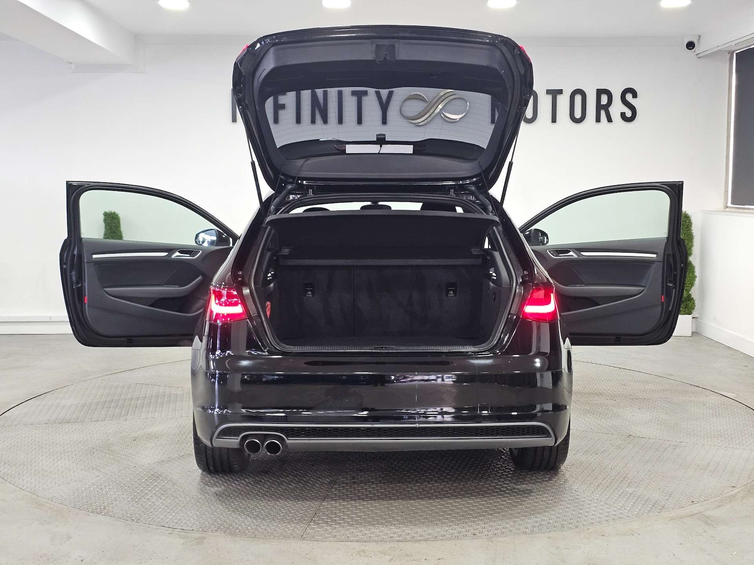 Used Audi A3 2014 for sale - 76972459: Photo 86