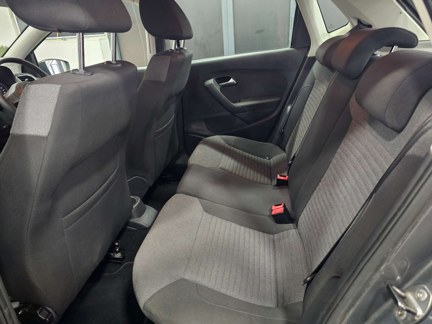 Used Volkswagen Polo 2010 for sale - 77542656: Photo 28