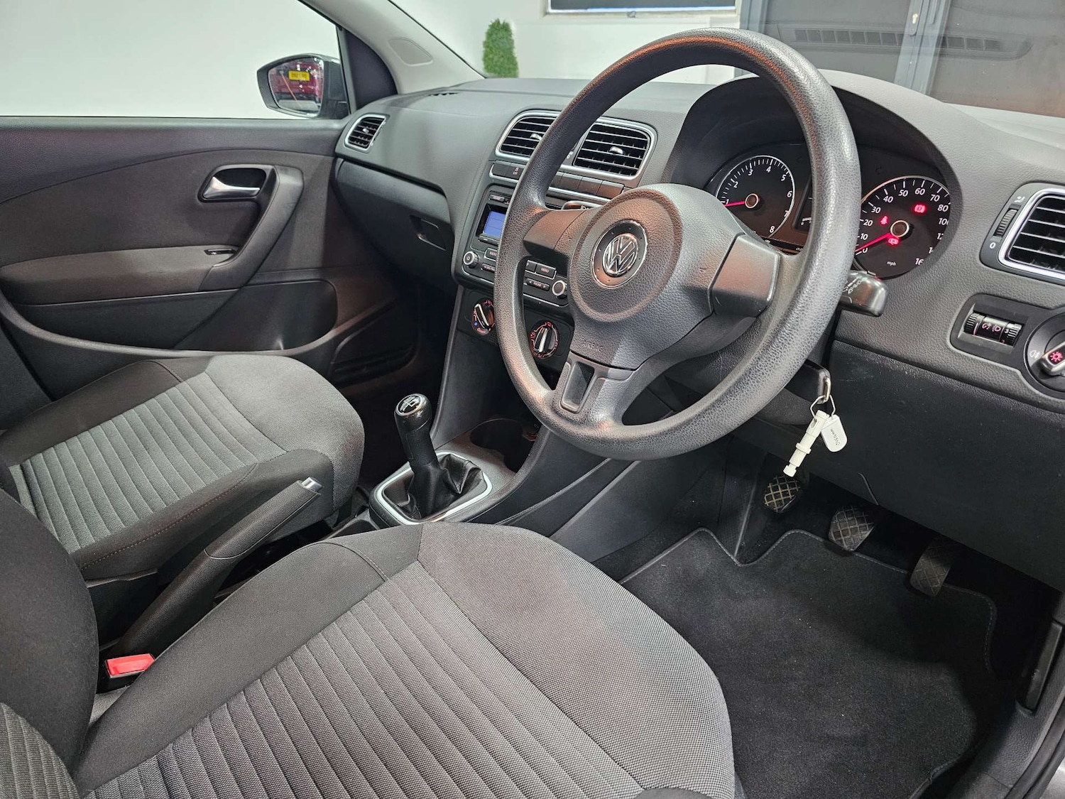 Used Volkswagen Polo 2010 for sale - 77542656: Photo 3