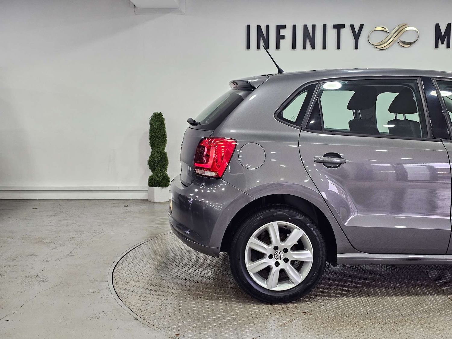 Used Volkswagen Polo 2010 for sale - 77542656: Photo 50