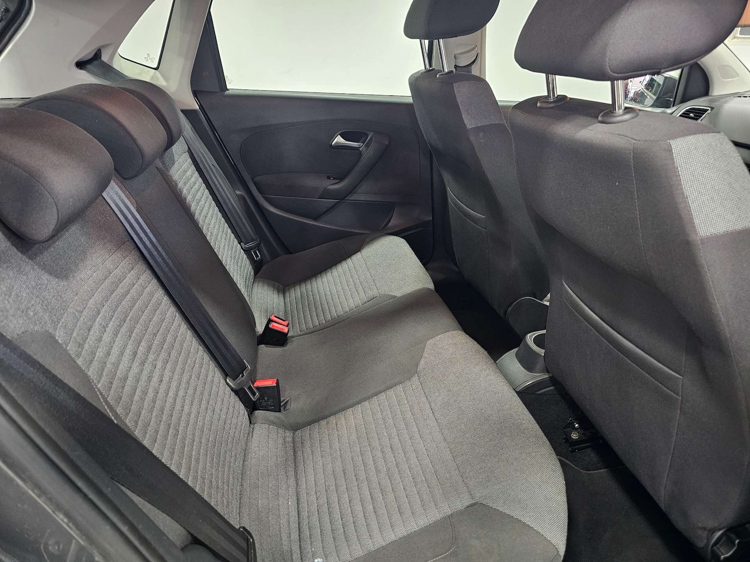 Used Volkswagen Polo 2010 for sale - 77542656: Photo 64