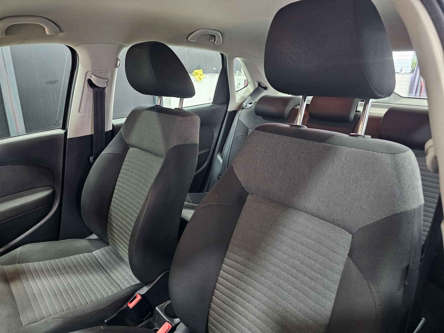 Used Volkswagen Polo 2010 for sale - 77542656: Photo 65