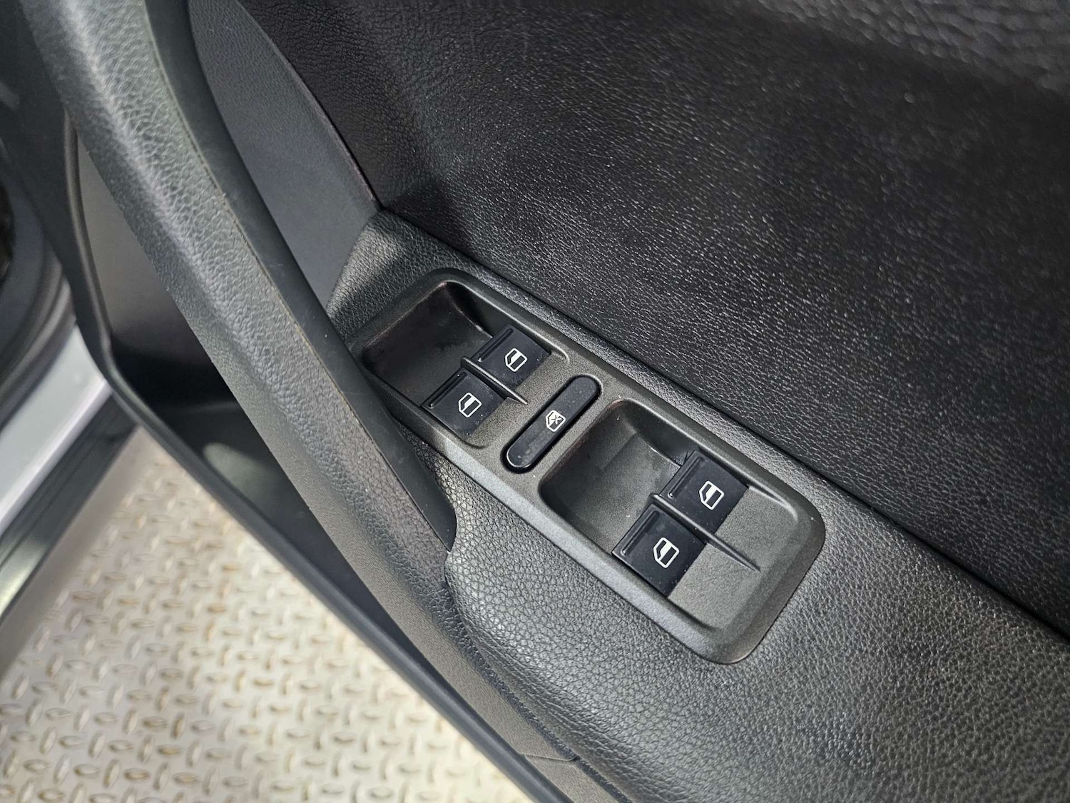 Used Skoda Yeti 2016 for sale - 77562670: Photo 46