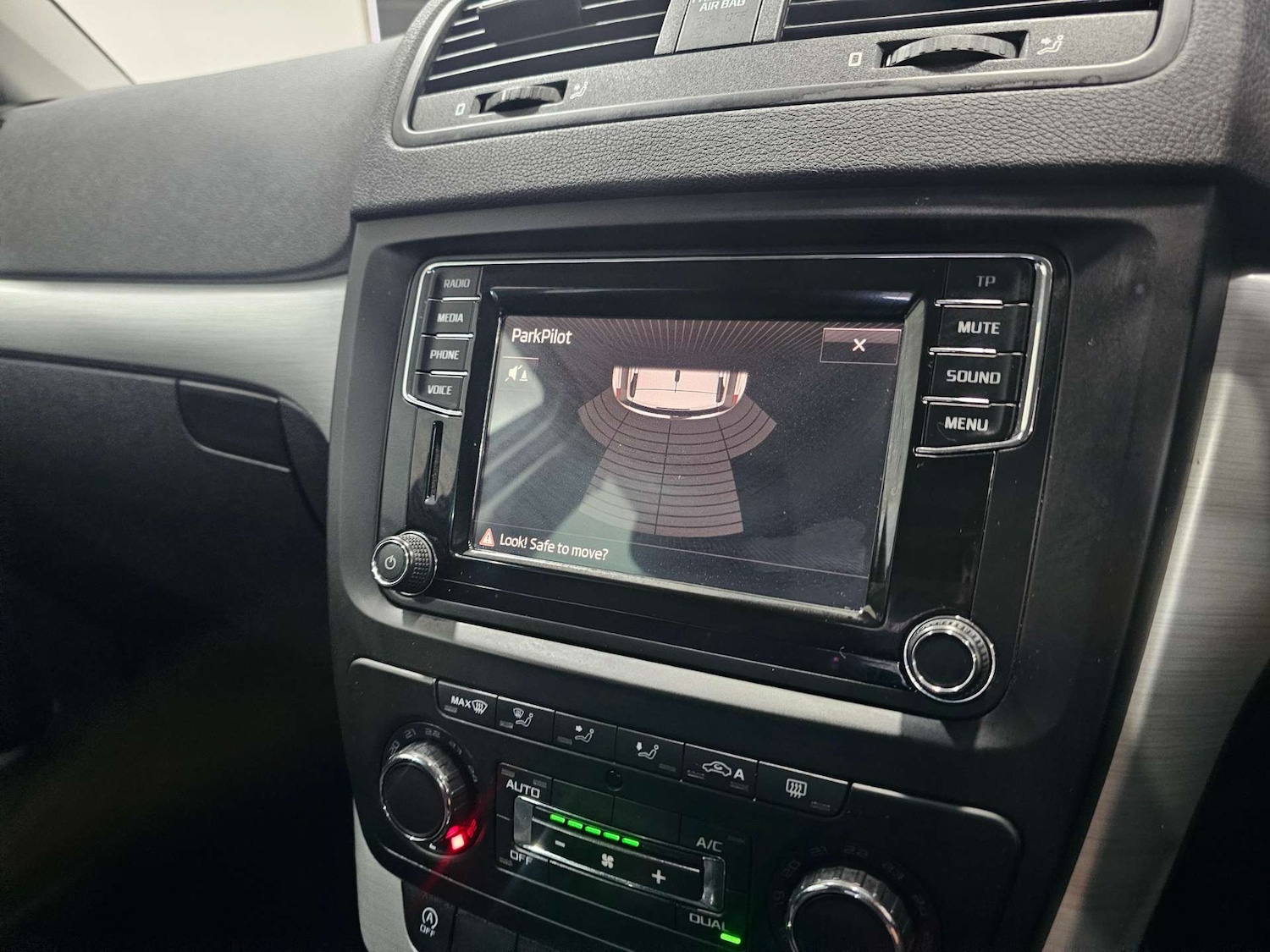 Used Skoda Yeti 2016 for sale - 77562670: Photo 5