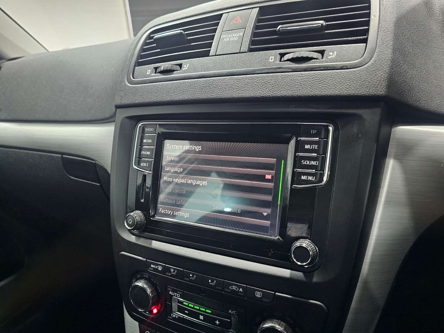 Used Skoda Yeti 2016 for sale - 77562670: Photo 65