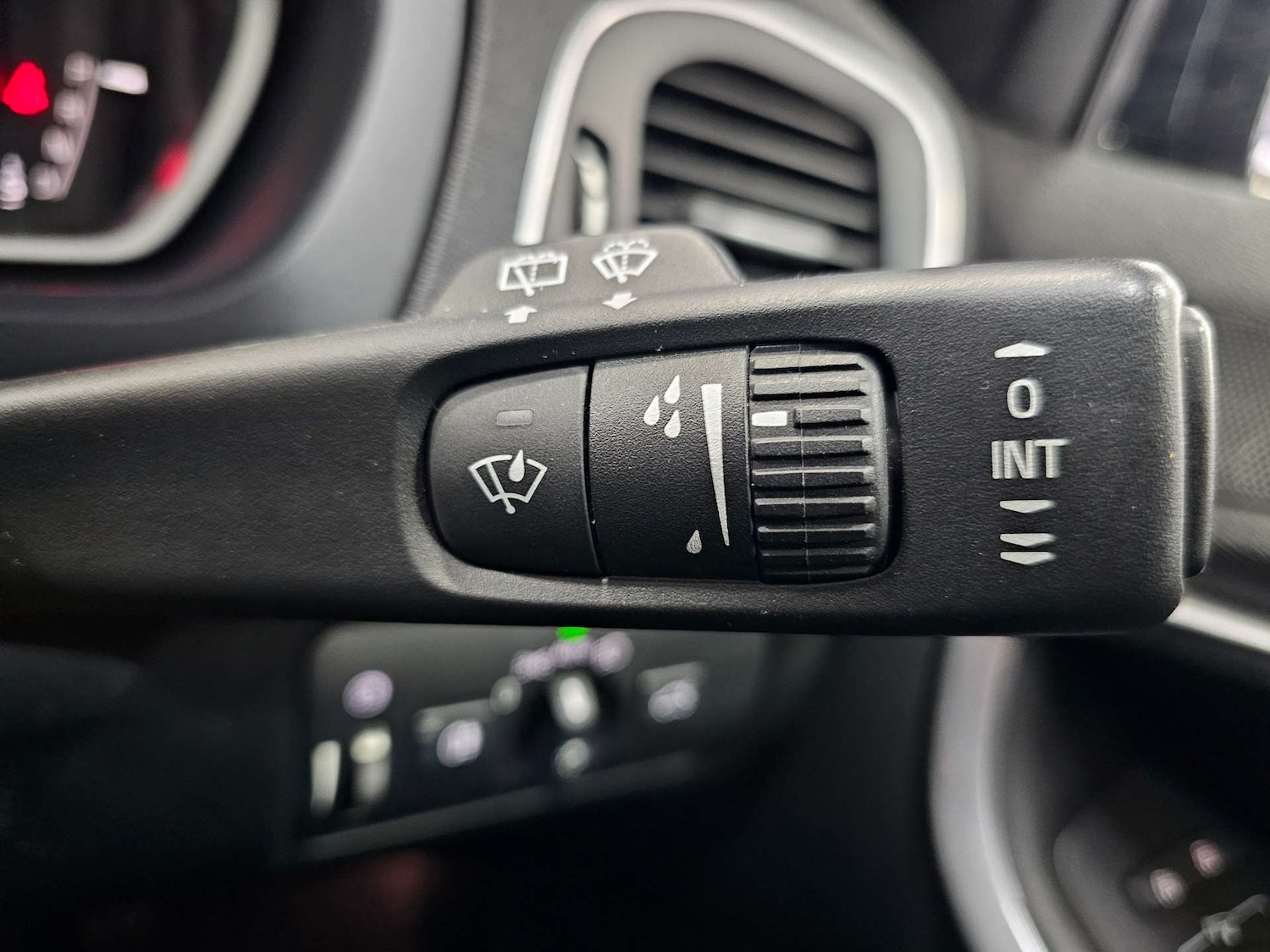 Used Volvo V40 2014 for sale - 78196832: Photo 20