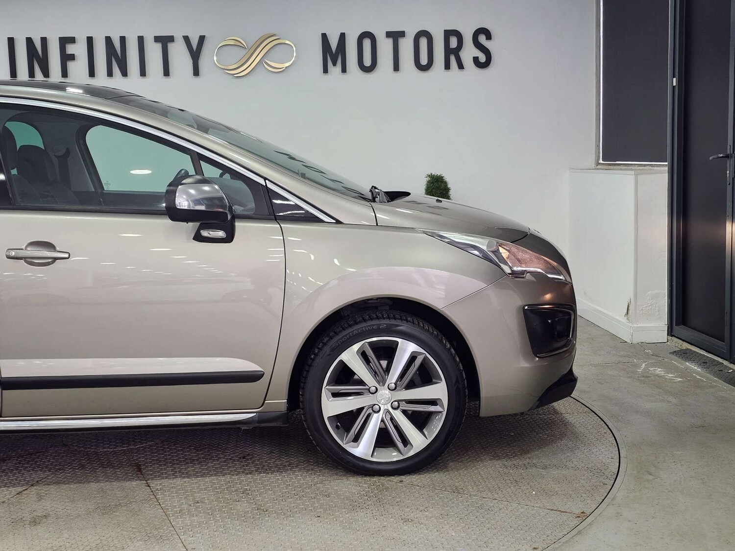 Used Peugeot 3008 2015 for sale - 77903011: Photo 36