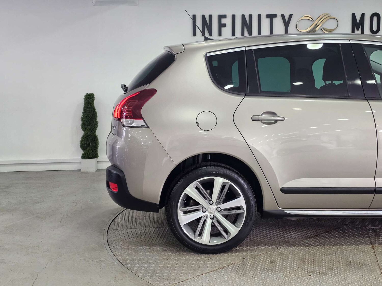 Used Peugeot 3008 2015 for sale - 77903011: Photo 37