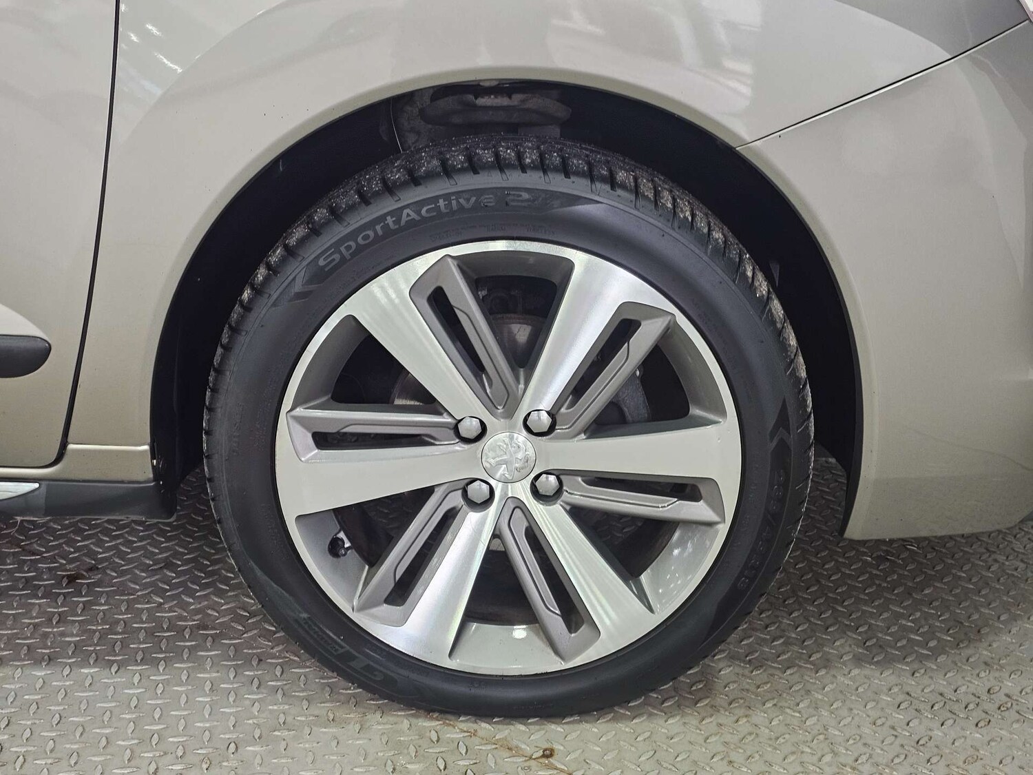 Used Peugeot 3008 2015 for sale - 77903011: Photo 41