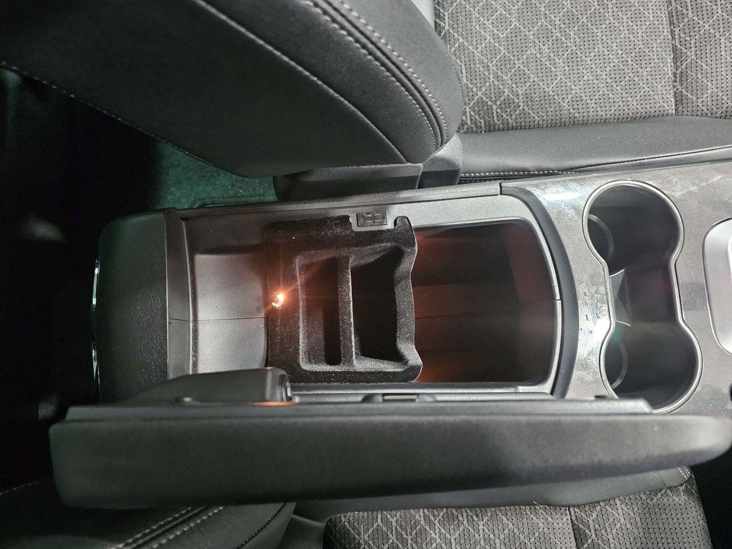 Used Peugeot 3008 2015 for sale - 77903011: Photo 64