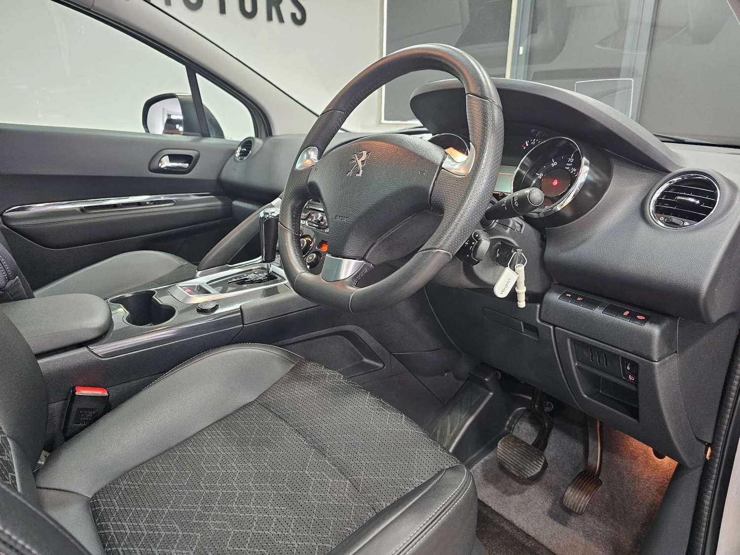 Used Peugeot 3008 2015 for sale - 77903011: Photo 7