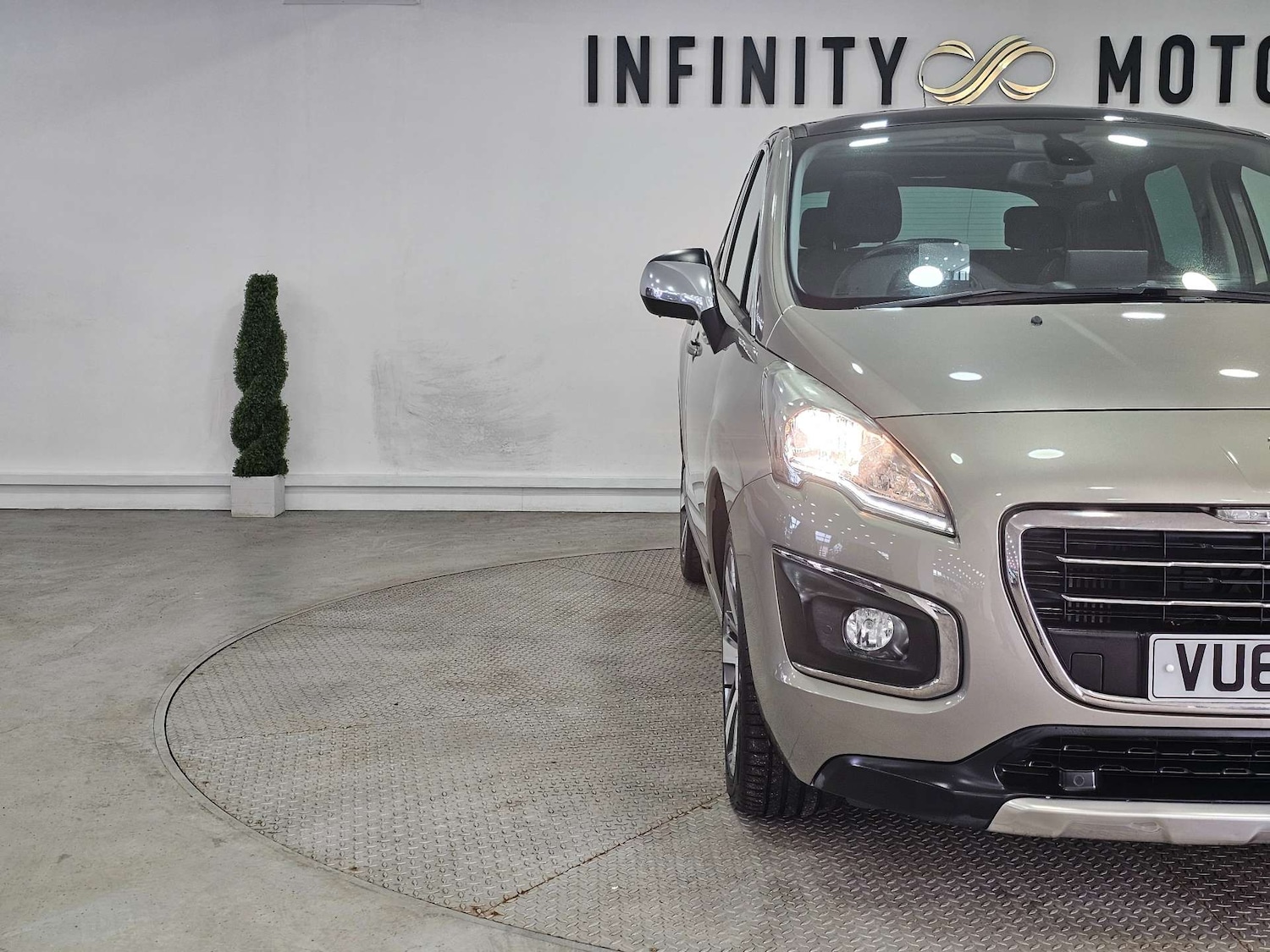 Used Peugeot 3008 2015 for sale - 77903011: Photo 9