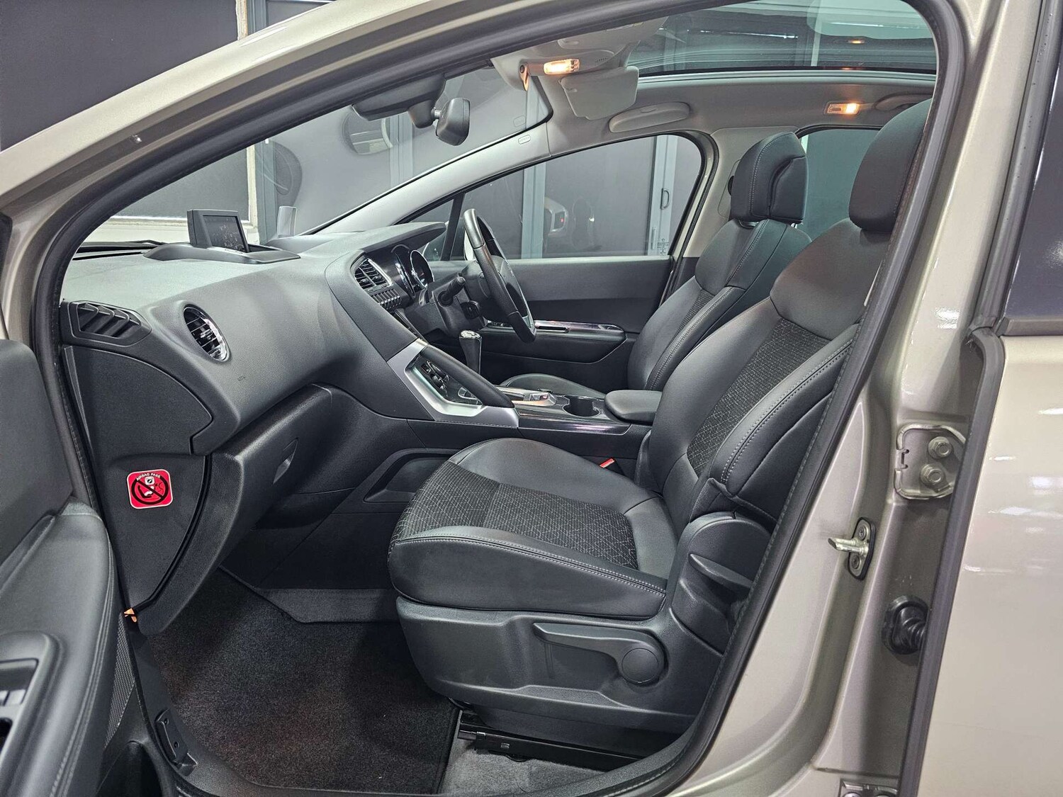 Used Peugeot 3008 2015 for sale - 77903011: Photo 92