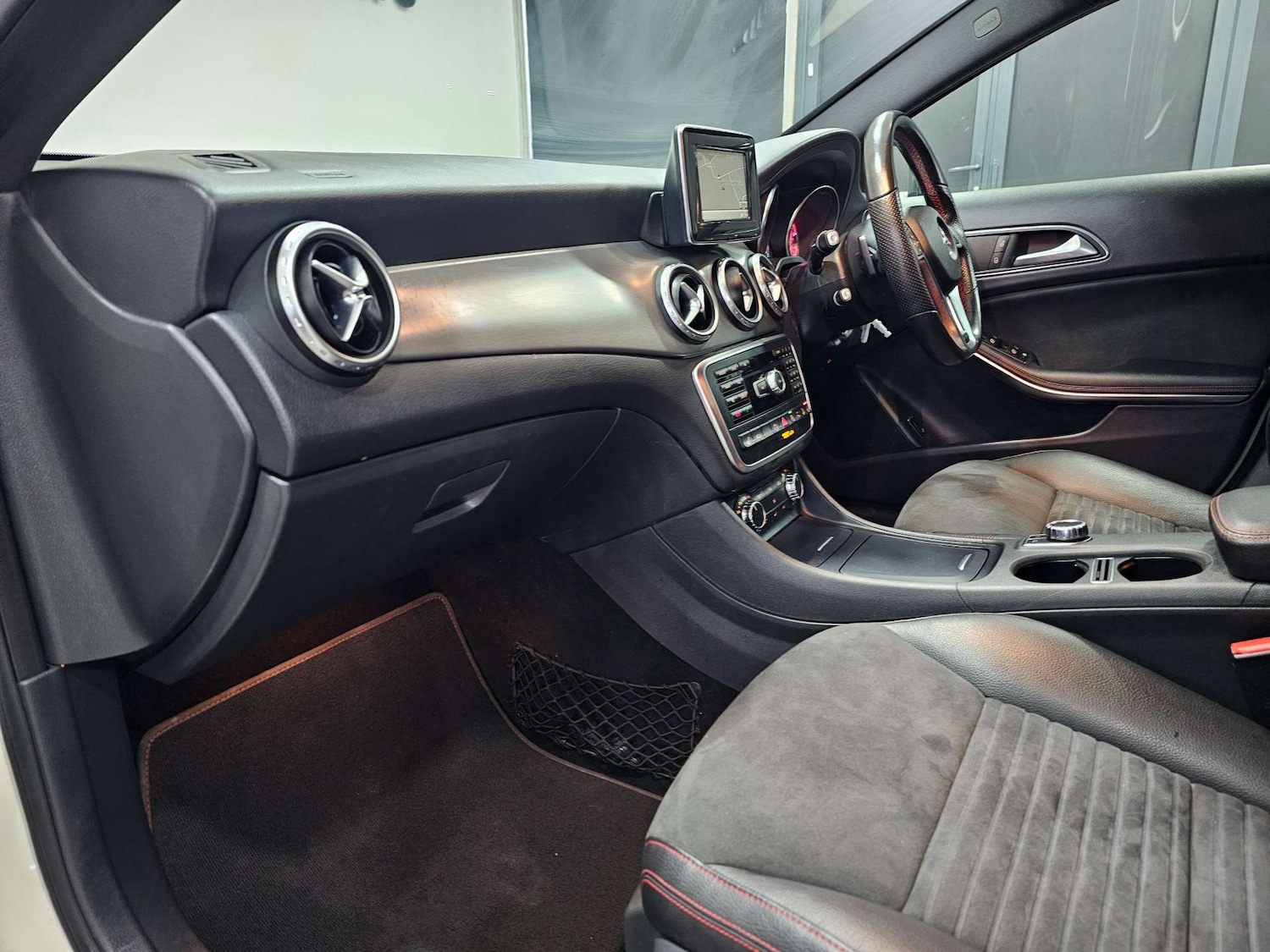 Used Mercedes-Benz GLA 2015 for sale - 77775437: Photo 58